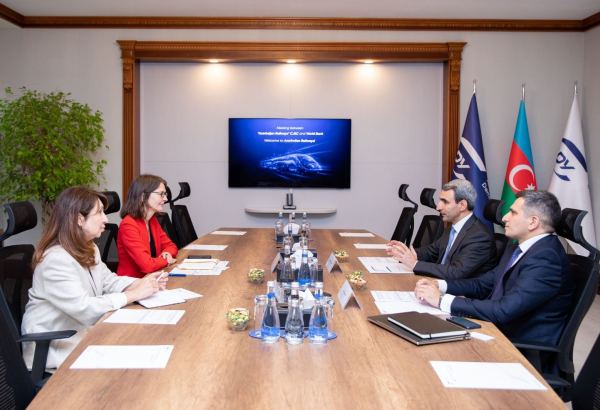 Председатель АЖД встретился с новоназначенным менеджером Всемирного банка по Азербайджану (ФОТО)