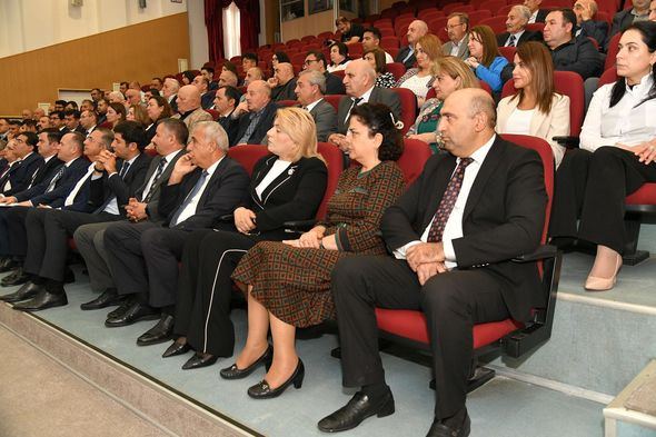 Bakı Mühəndislik Universitetinin yeni rektoru kollektivə təqdim olundu (FOTO)