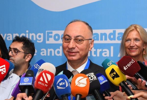 Глава азербайджанского агентства прокомментировал вопрос доставки пищевых продуктов