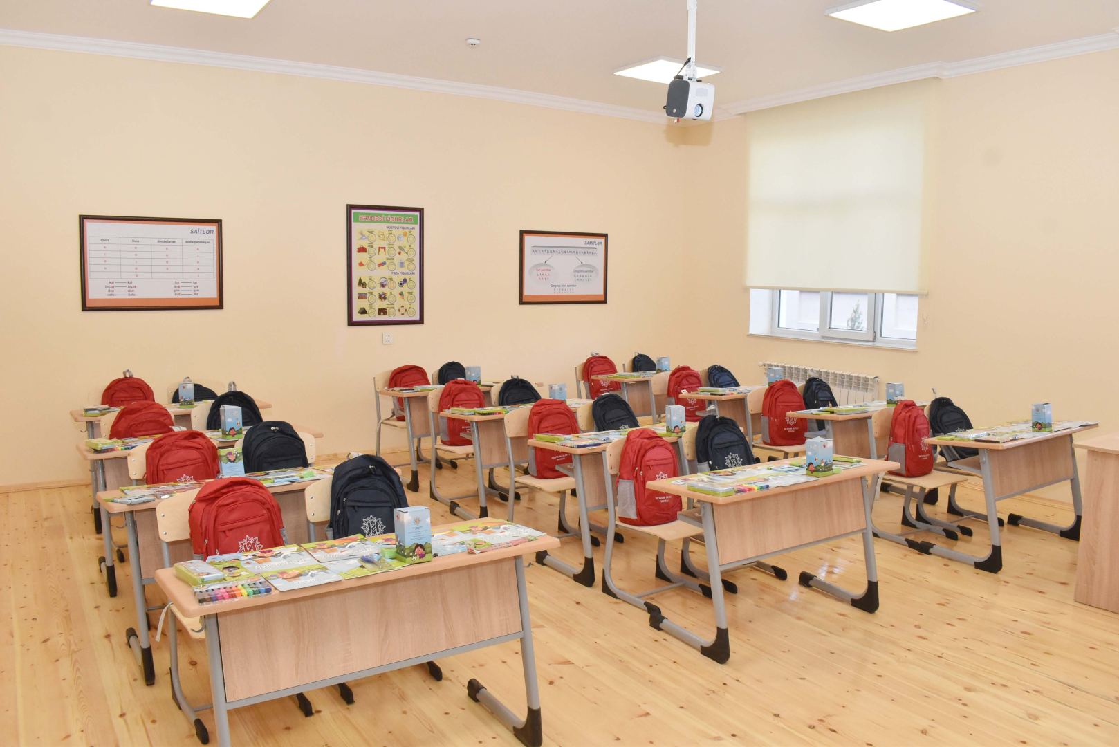 Построенная Фондом Гейдара Алиева 500-ая школа сдана в эксплуатацию (ФОТО)