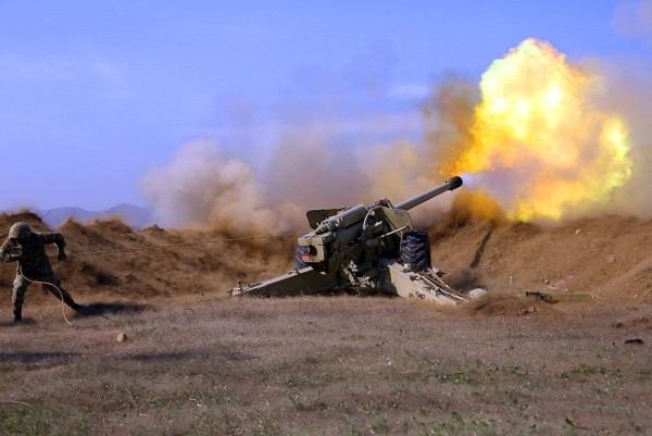 ВС Армении подвергают интенсивному обстрелу позиции азербайджанской армии