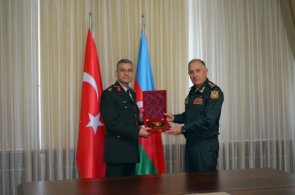 Начальник Генерального штаба азербайджанской армии встретился с турецкой делегацией (ФОТО)