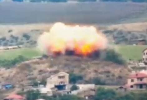 Qanunsuz erməni silahlı birləşmələrinə aid TOR zenit-raket kompleksi məhv edildi (VİDEO)