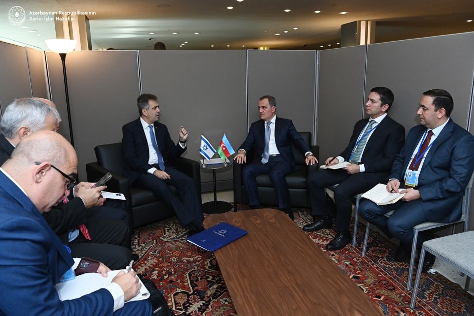 Израиль заинтересован во всестороннем сотрудничестве с Азербайджаном - Эли Коэн (ФОТО)