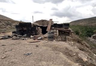 Tərtərin Canyataq yaşayış məntəqəsinin yaxınlığında tərk edilmiş döyüş mövqeyi (VİDEO)