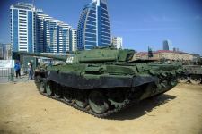 So-called "symbol of Armenian victory" tank displayed at Baku War Trophy Park (PHOTO)