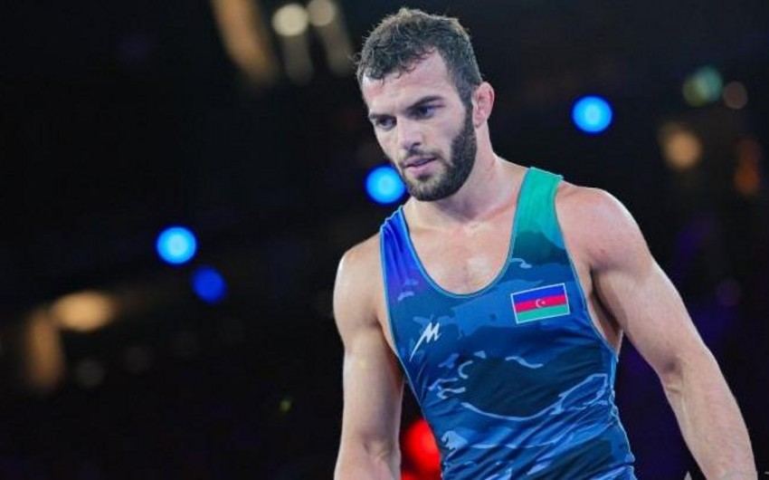 Азербайджанский борец победил армянского соперника и вышел в полуфинал