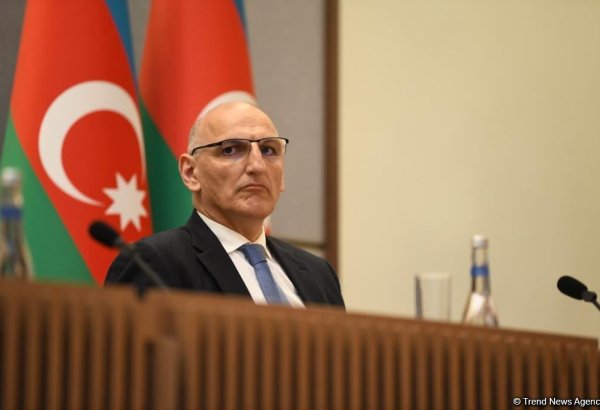 Азербайджан хочет подписания мирного договора с Арменией - Эльчин Амирбеков