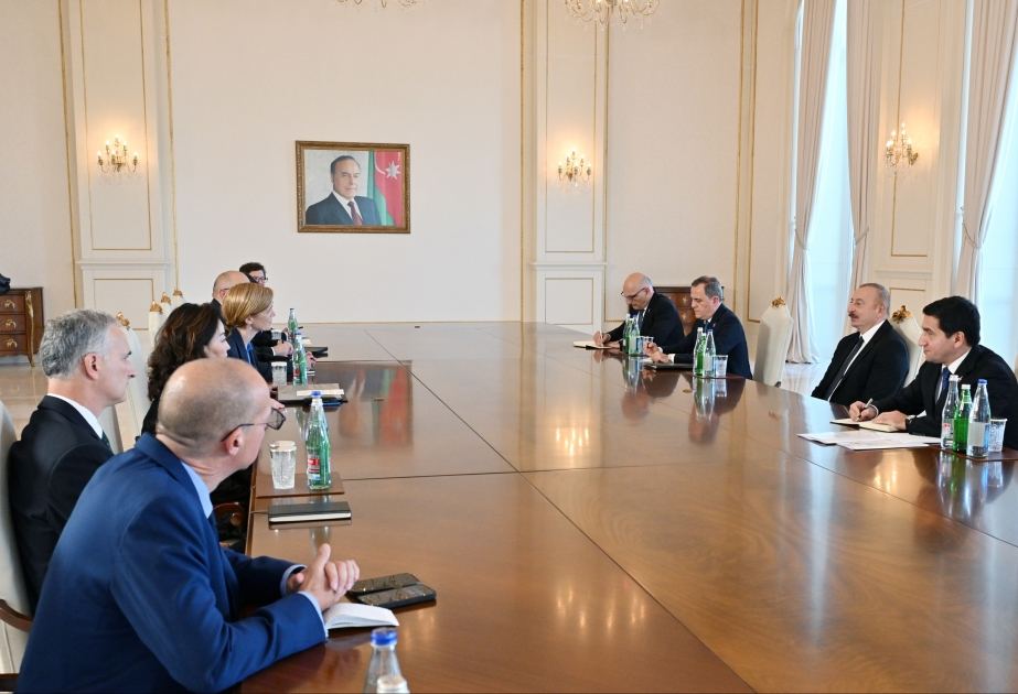 Президент Ильхам Алиев принял делегацию США (ВИДЕО)