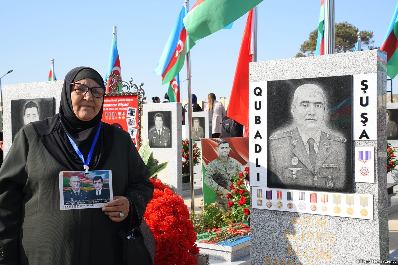 Azerbaijani people honor memory of second Karabakh war Martyrs (PHOTO)