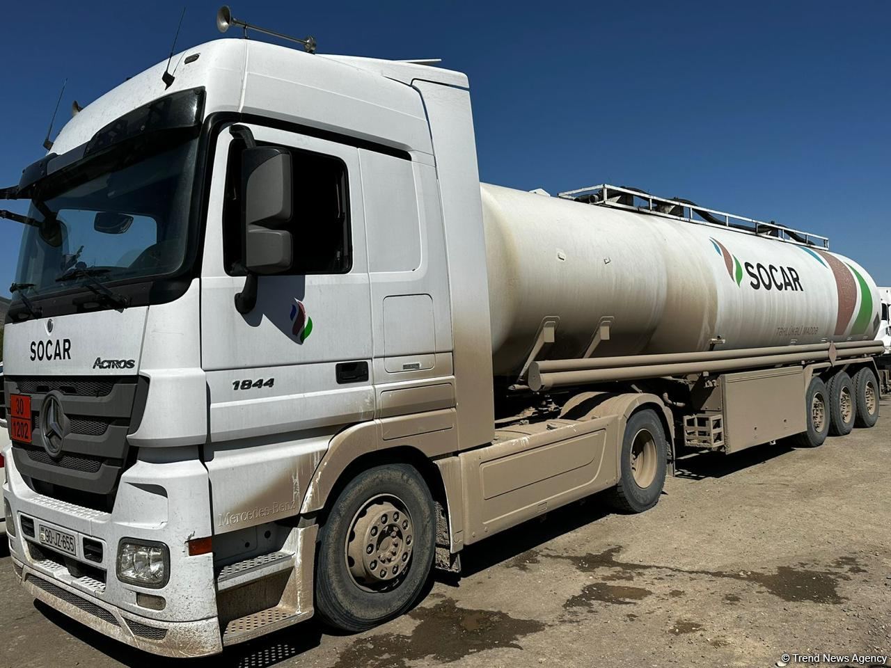 Азербайджан отправил в Ханкенди еще один автомобиль с топливом (ФОТО/ВИДЕО)