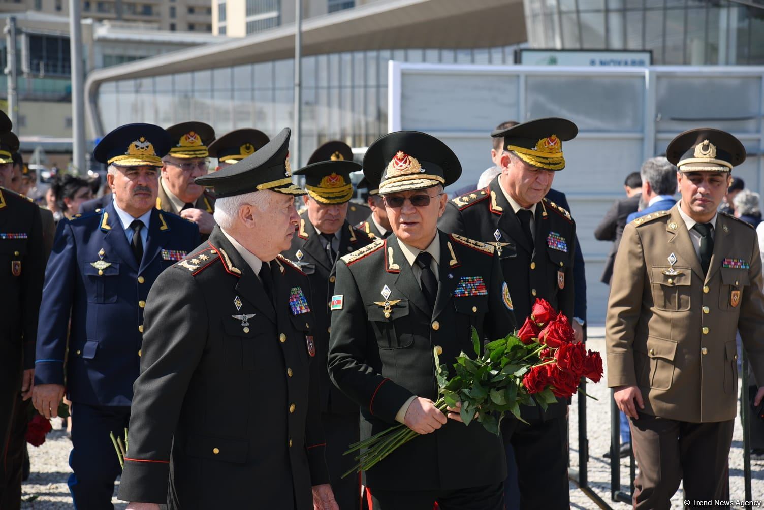 State and public figures of Azerbaijan continue to visit Victory Park ...