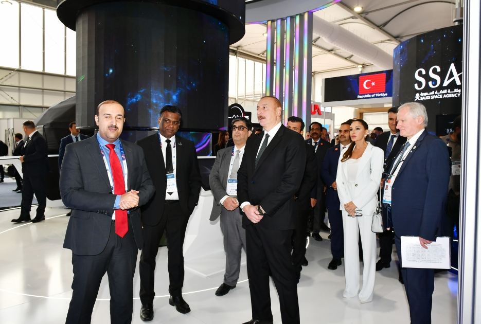 Президент Ильхам Алиев и Первая леди Мехрибан Алиева приняли участие в открытии выставки  в рамках 74-го Международного астронавтического конгресса