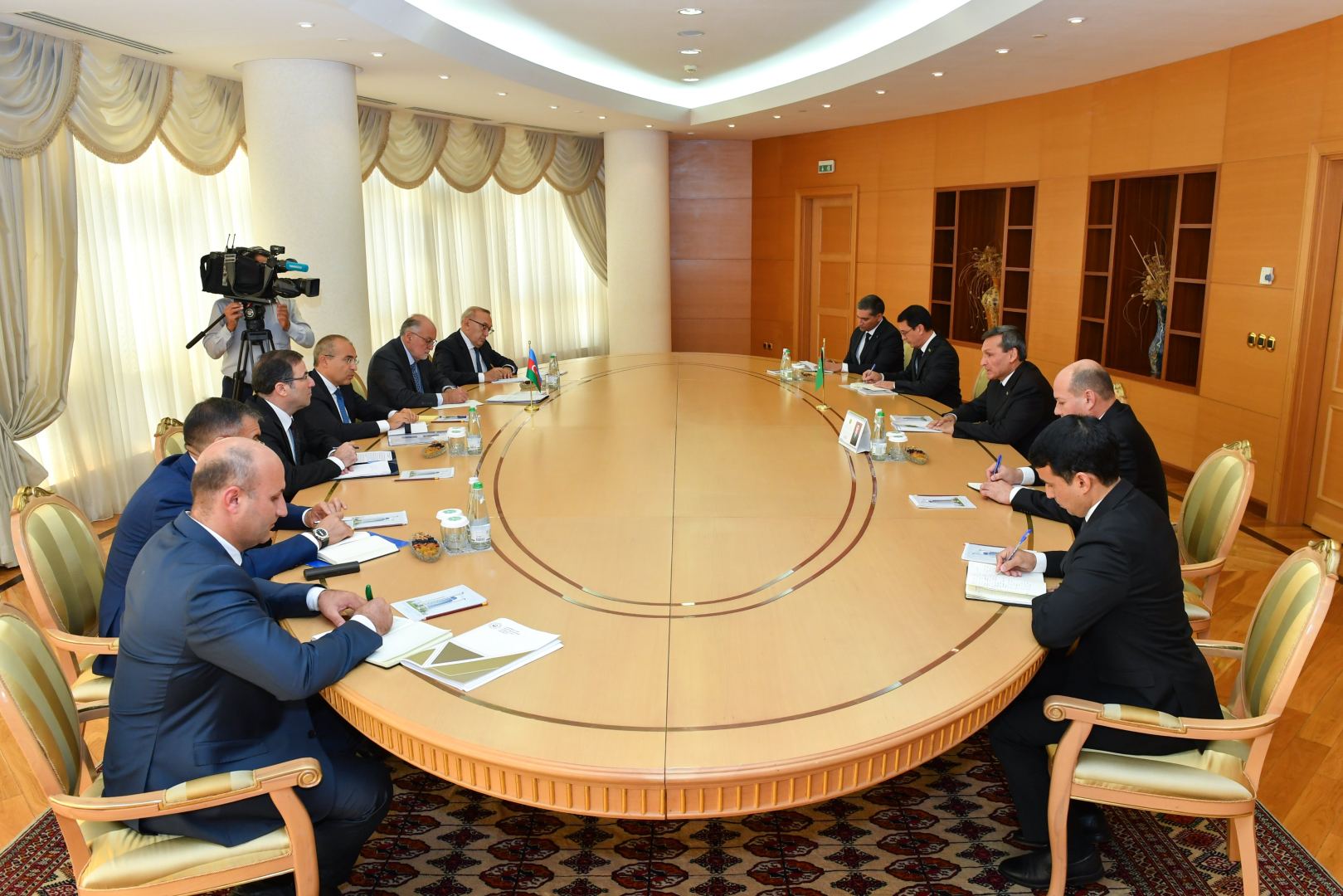 Azerbaijan, Turkmenistan discuss possibilities for further bilateral co-op boost