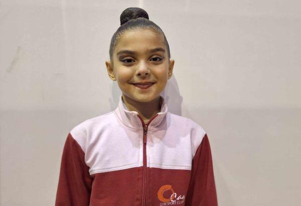 На 28-м чемпионате Баку по художественной гимнастике царит позитивная и дружеская атмосфера – юная спортсменка