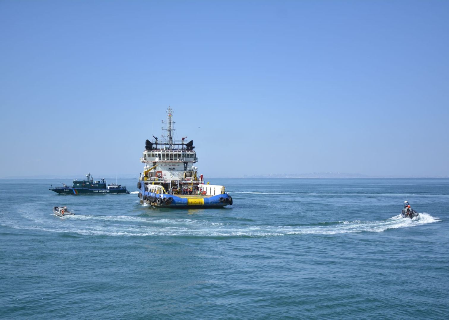Российский пограничный сторожевой корабль прибыл в порт Баку (ФОТО)