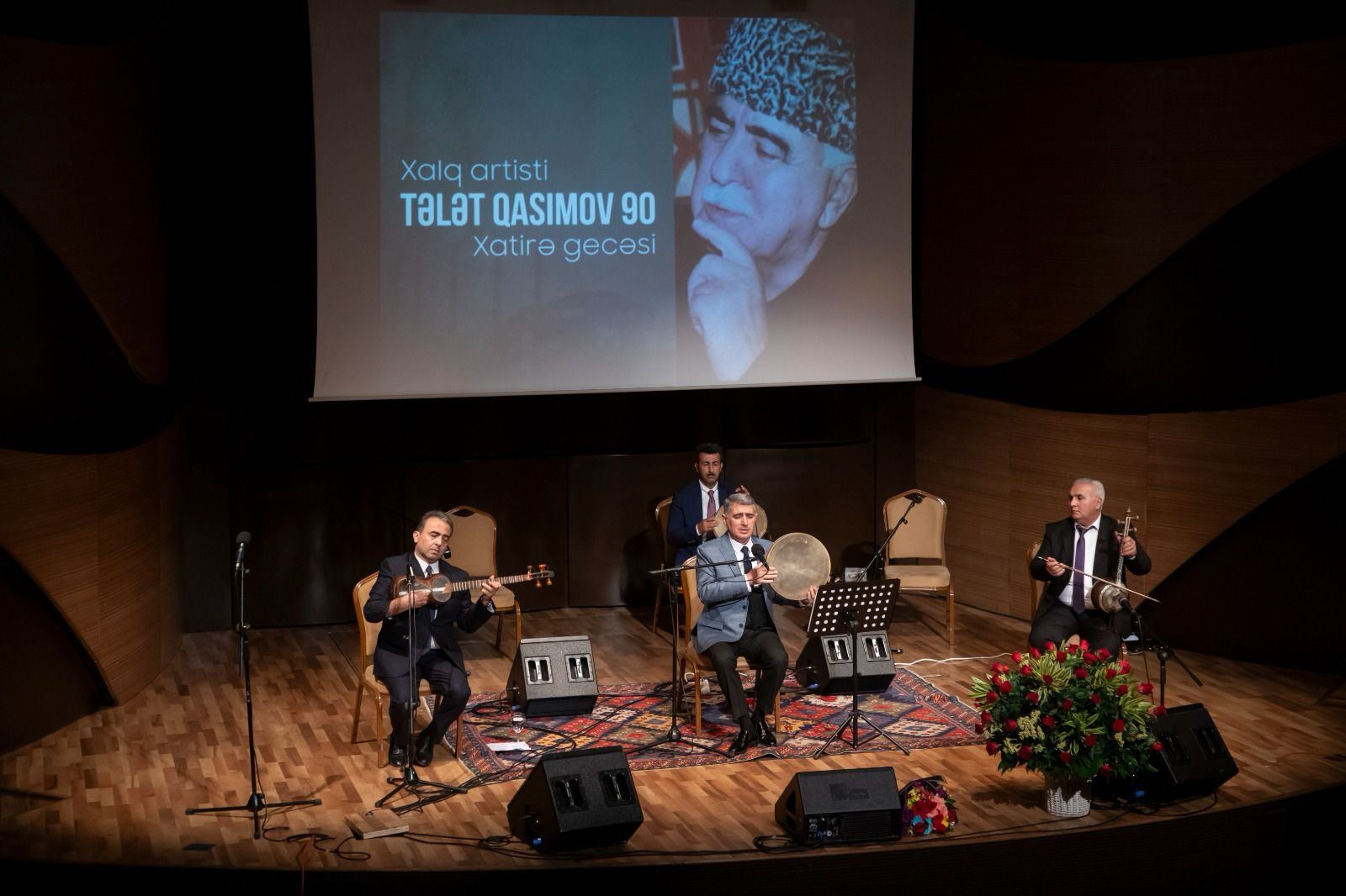 Он исполнял мугамы с особым мастерством… В Баку отметили 90-летие Талята Гасымова (ФОТО)