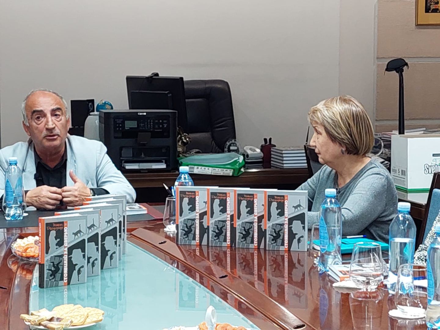 В Алматы прошла творческая встреча с азербайджанским писателем Натигом Расулзаде  (ФОТО)