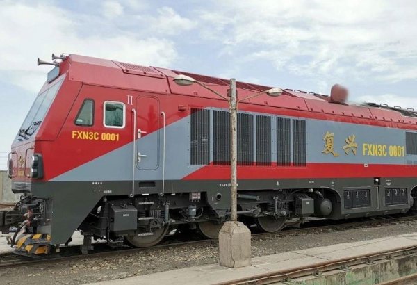 Kazakhstan railways to renew locomotives, railroad cars