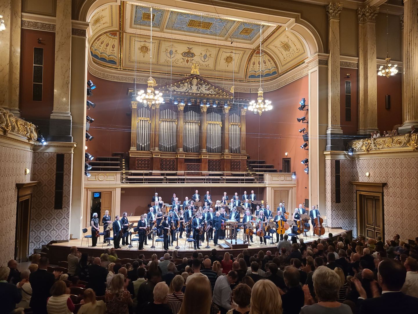 В Праге состоялся концерт легендарного The North Czech Philharmonic Orchestra под управлением Ялчина Адигезалова (ВИДЕО, ФОТО)