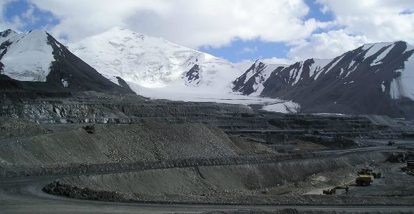 В Кыргызстане назвали чистую прибыли рудника "Кумтор"