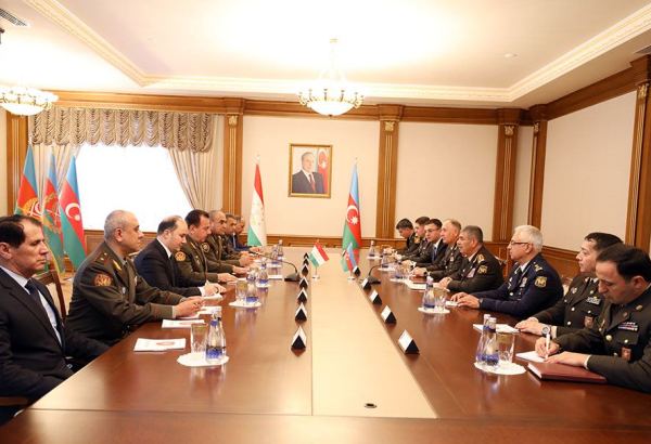 Azerbaijan, Tajikistan discuss military cooperation (PHOTO/VIDEO)