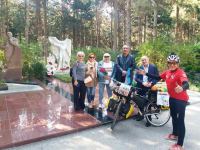 На велосипеде из Ташкента в Баку приехал Хурсанд Шеров, чтобы почтить память Муслима Магомаева (ФОТО)