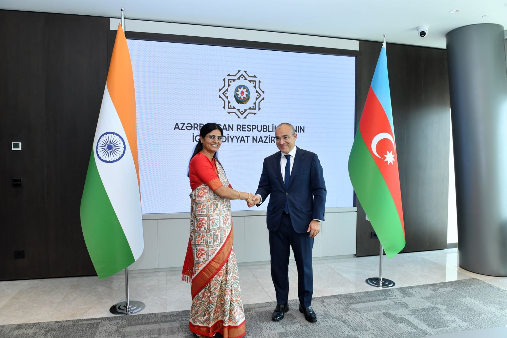 Азербайджан и Индия обсудили экономическое сотрудничество (ФОТО)