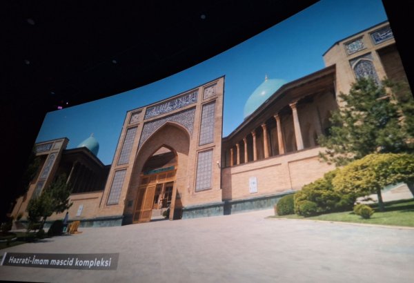 Виртуальное путешествие в Узбекистан – в Баку презентован фильм, снятый азербайджанскими тревел-блогерами (ФОТО)