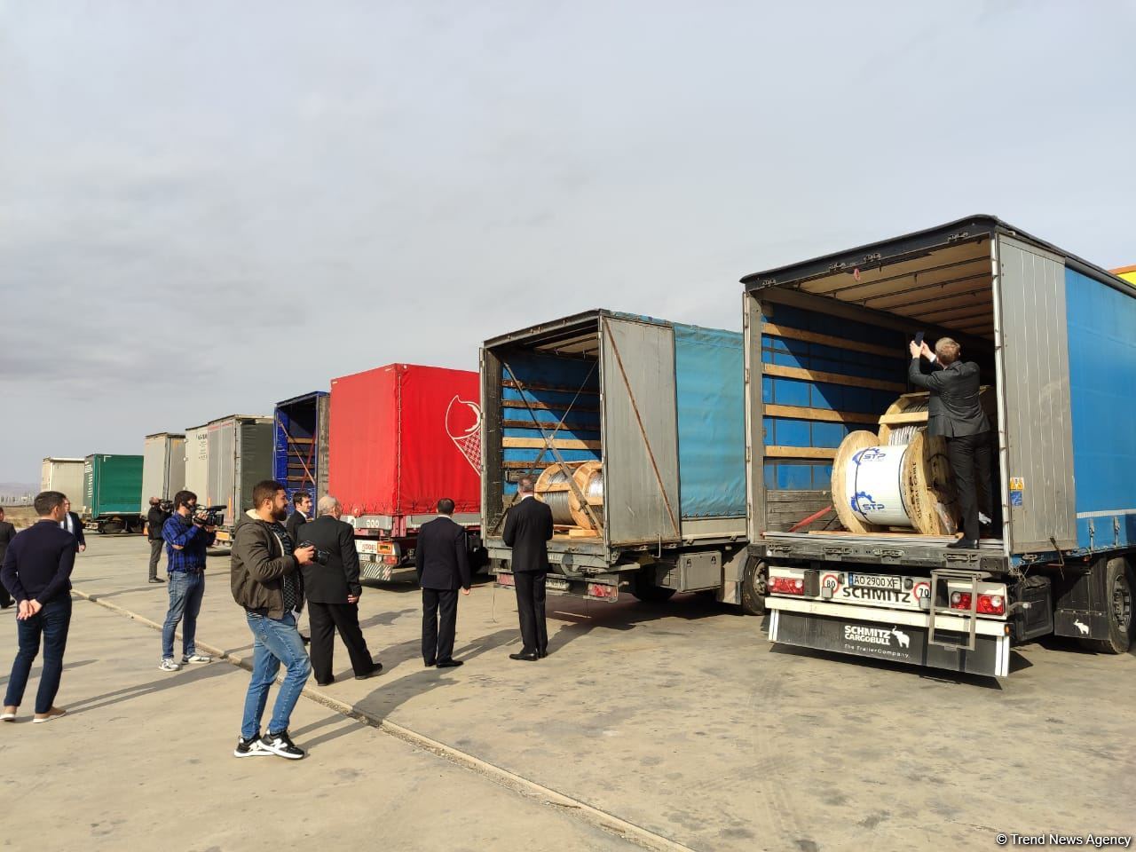 Azerbaijan sending another humanitarian aid to Ukraine (PHOTO/VIDEO)