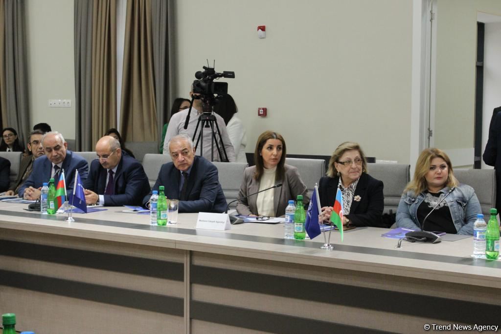 В Баку прошла презентация отчета о преступлениях на почве ненависти в отношении азербайджанцев (ФОТО)