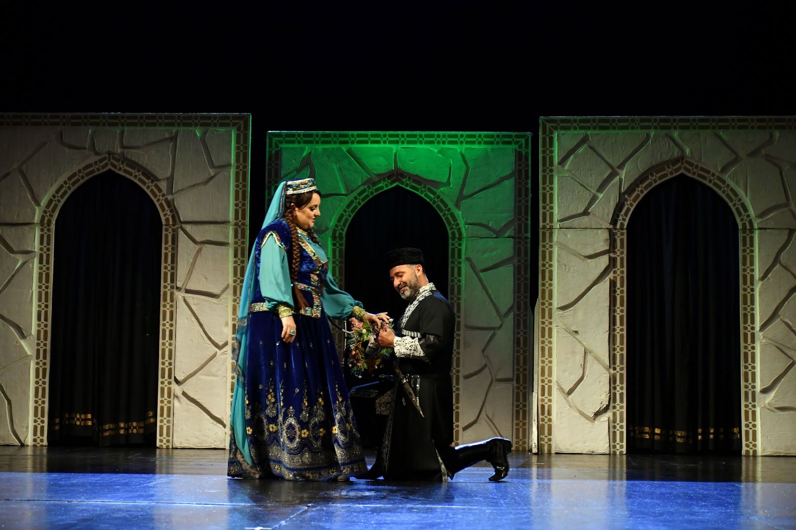 В Баку состоялось торжественное открытие I Международного театрального фестиваля ТЮРКСОЙ (ФОТО)