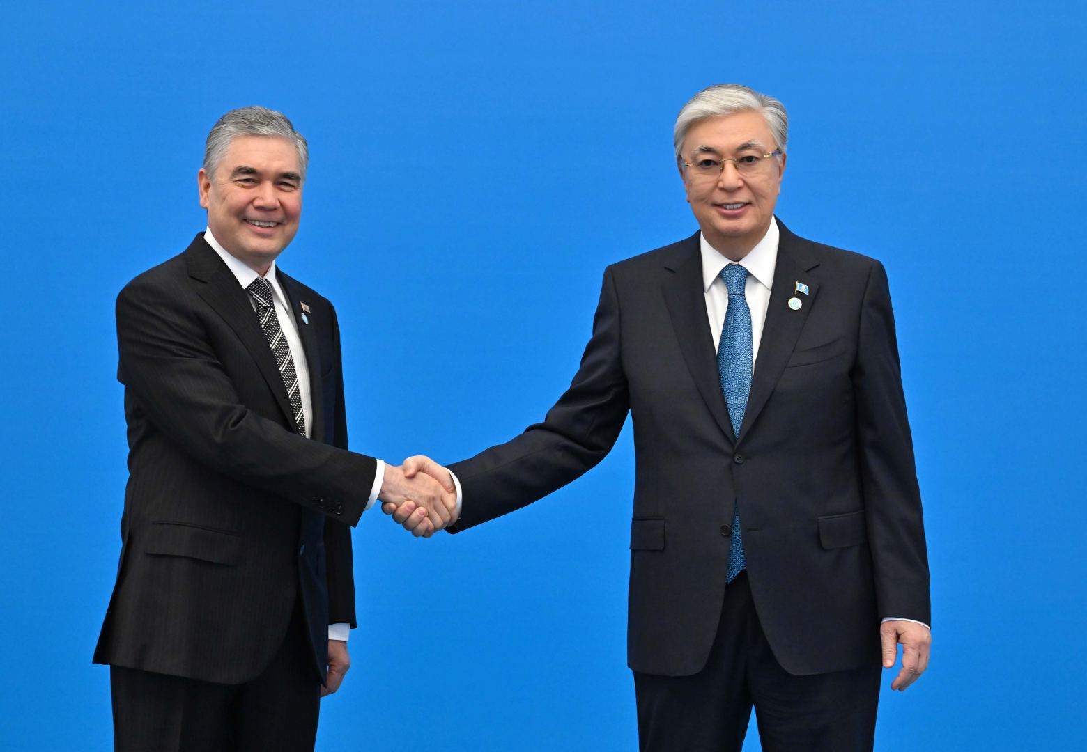 Токаев и Бердымухамедов обсудили двусторонние отношения