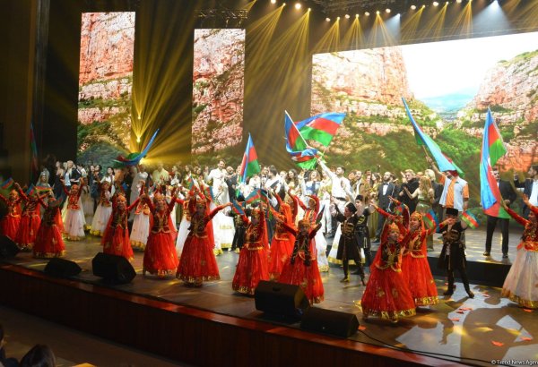 Во Дворце Гейдара Алиева состоялся потрясающий гала-концерт конкурса "Бакинская осень – 2023. 35 лет спустя" (ВИДЕО, ФОТО)