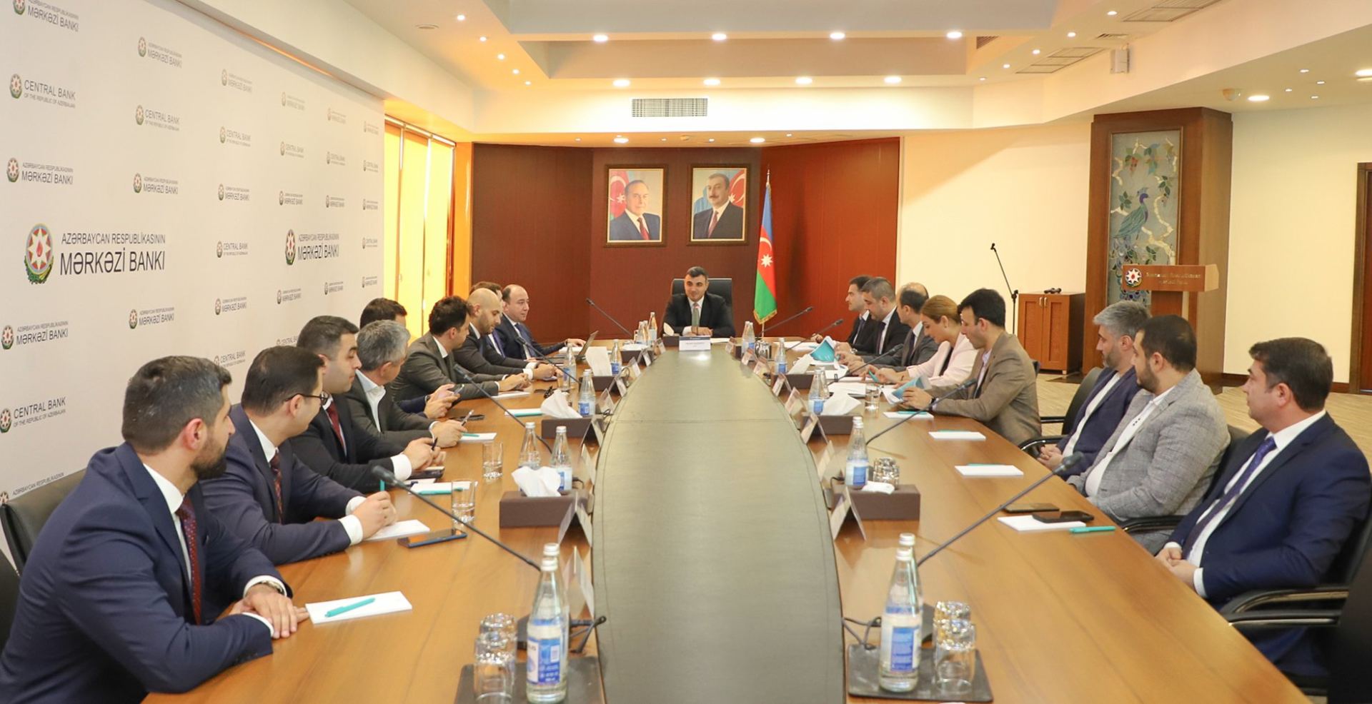 В Азербайджане обсуждены перспективы развития финтех-сектора