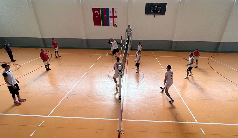 В Баку стартовали международные спортивные состязания среди курсантов (ФОТО)