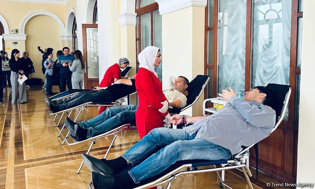 Сдай кровь, дай жизнь! – в Азербайджанской государственной академической филармонии организована акция по сдаче крови (ФОТО)
