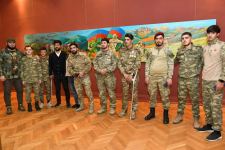 В Баку представлен фильм о художниках-участниках Карабахской войны (ФОТО)