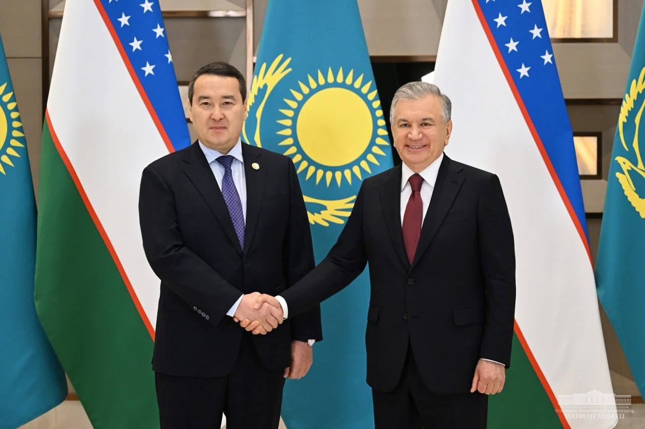 Kazakhstan, Uzbekistan talk about increasing trade volume