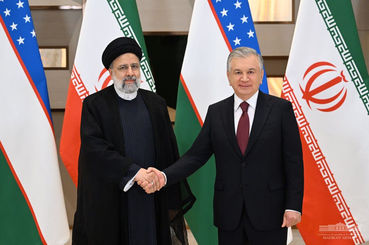 Президенты Узбекистана и Ирана обсудили расширение практического взаимодействия