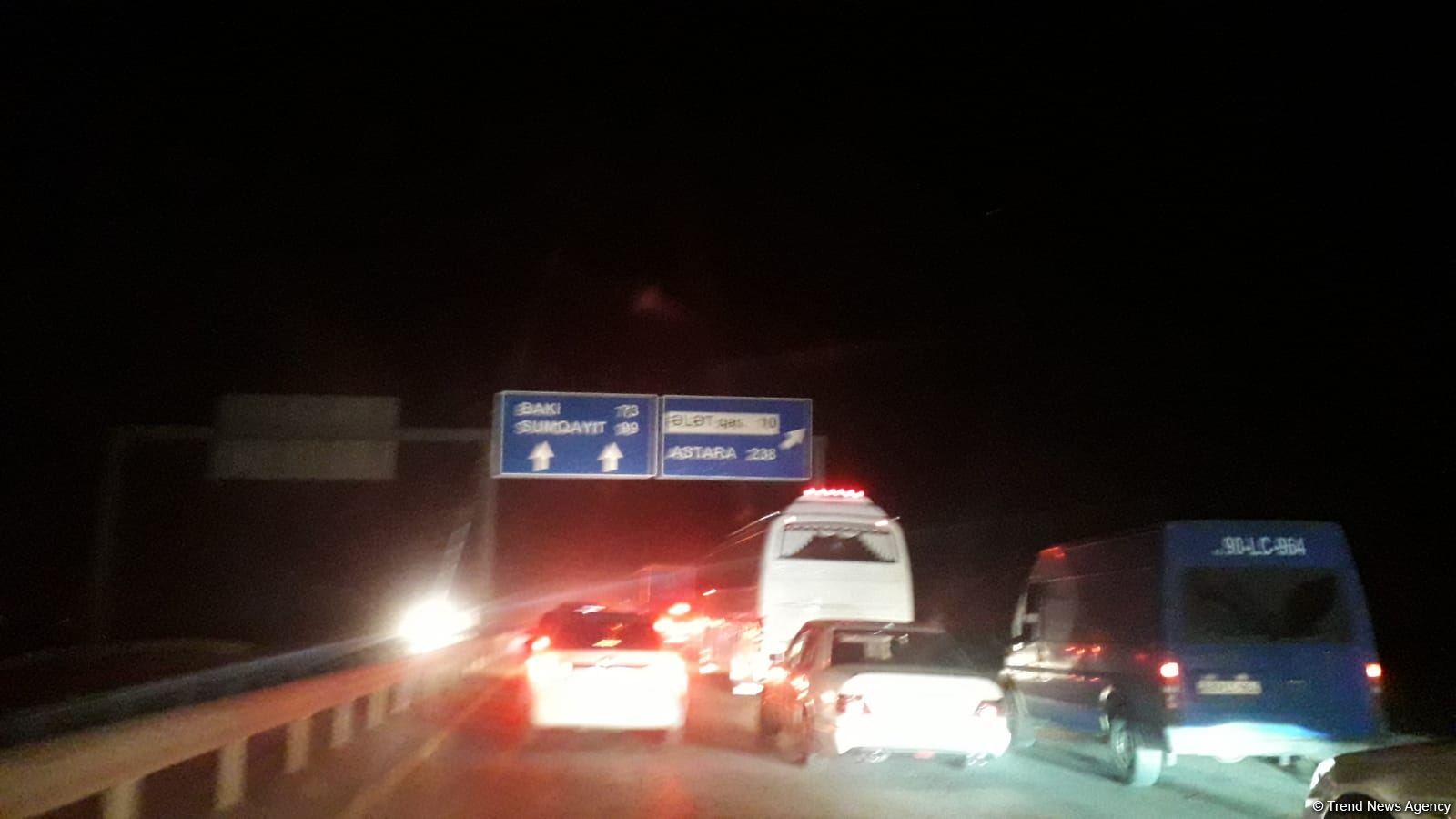 На автотрассе Баку - Алят произошла цепная авария (ФОТО)