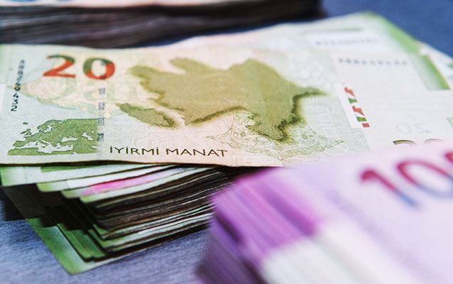 Azerbaijani currency rate stays relatively stable to others for November 29