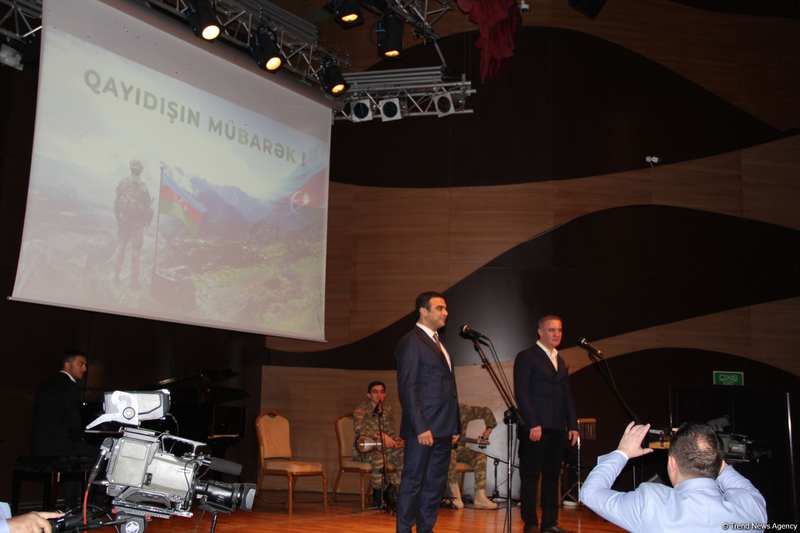 В Баку прошел трогательный вечер проекта "Слова Героев" с участием ветеранов  Карабахской войны (ФОТО)