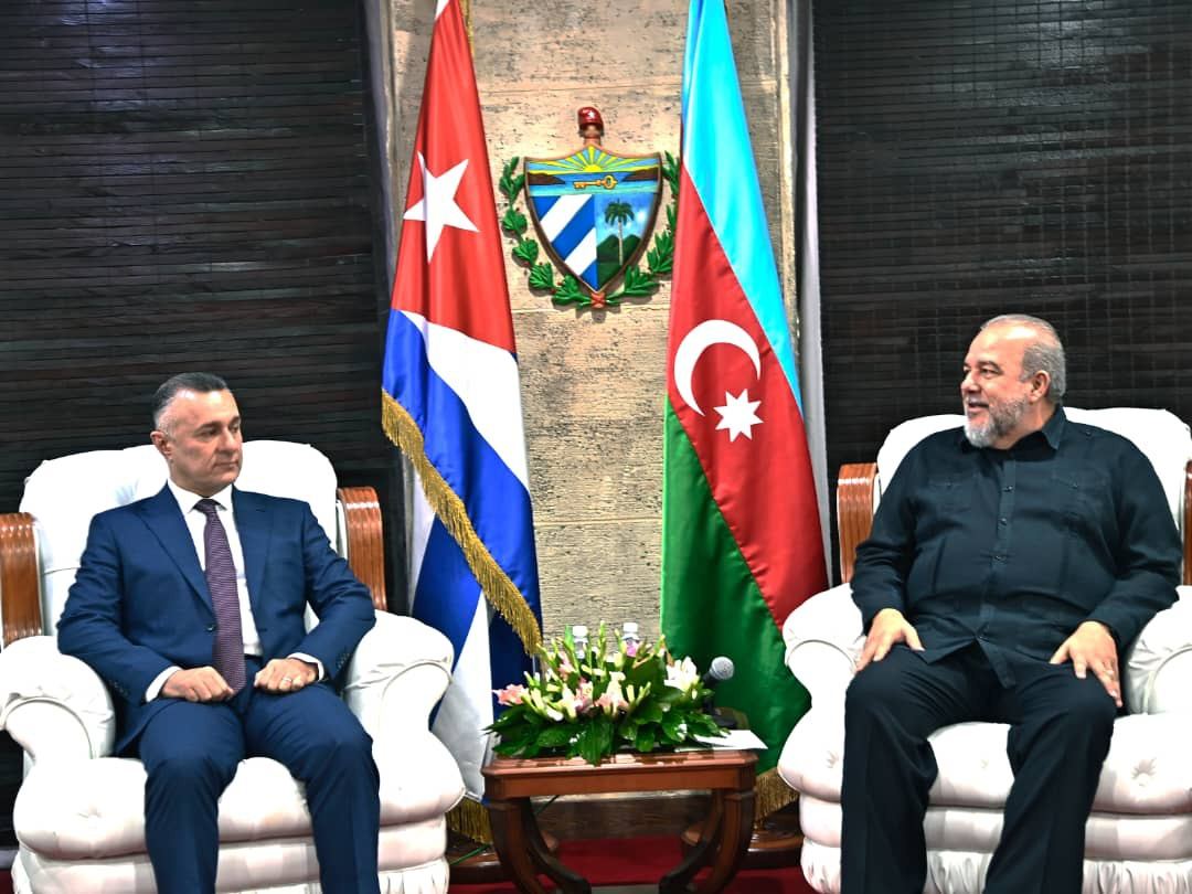 Министр здравоохранения Азербайджана встретился с премьер-министром Кубы (ФОТО)