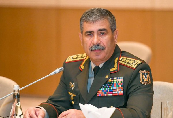 Azerbaijan's Defense Minister conveys condolences to Türkiye