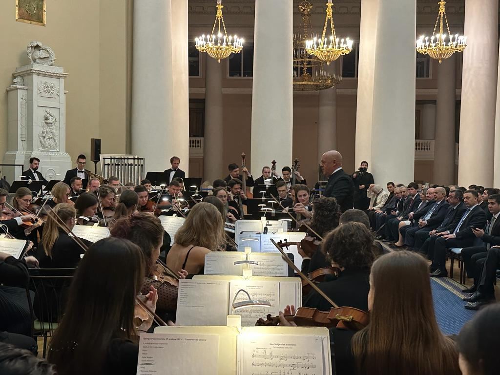 В Санкт-Петербурге организован вечер классической музыки, посвященный 100-летию великого лидера Гейдара Алиева (ФОТО)