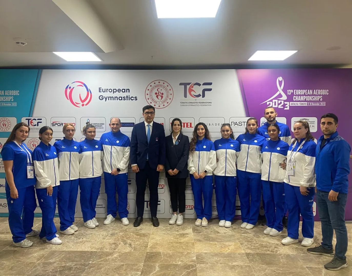 Minister Gayibov meets Azerbaijani team of European Aerobic Championship in Türkiye