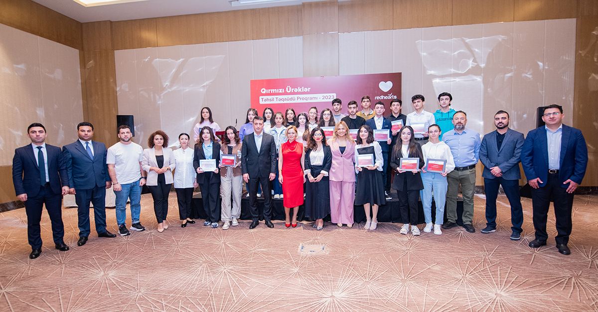 Победители программы стипендий в области образования «Образовательной стипендиальной программы Red Hearts» были награждены (ФОТО)