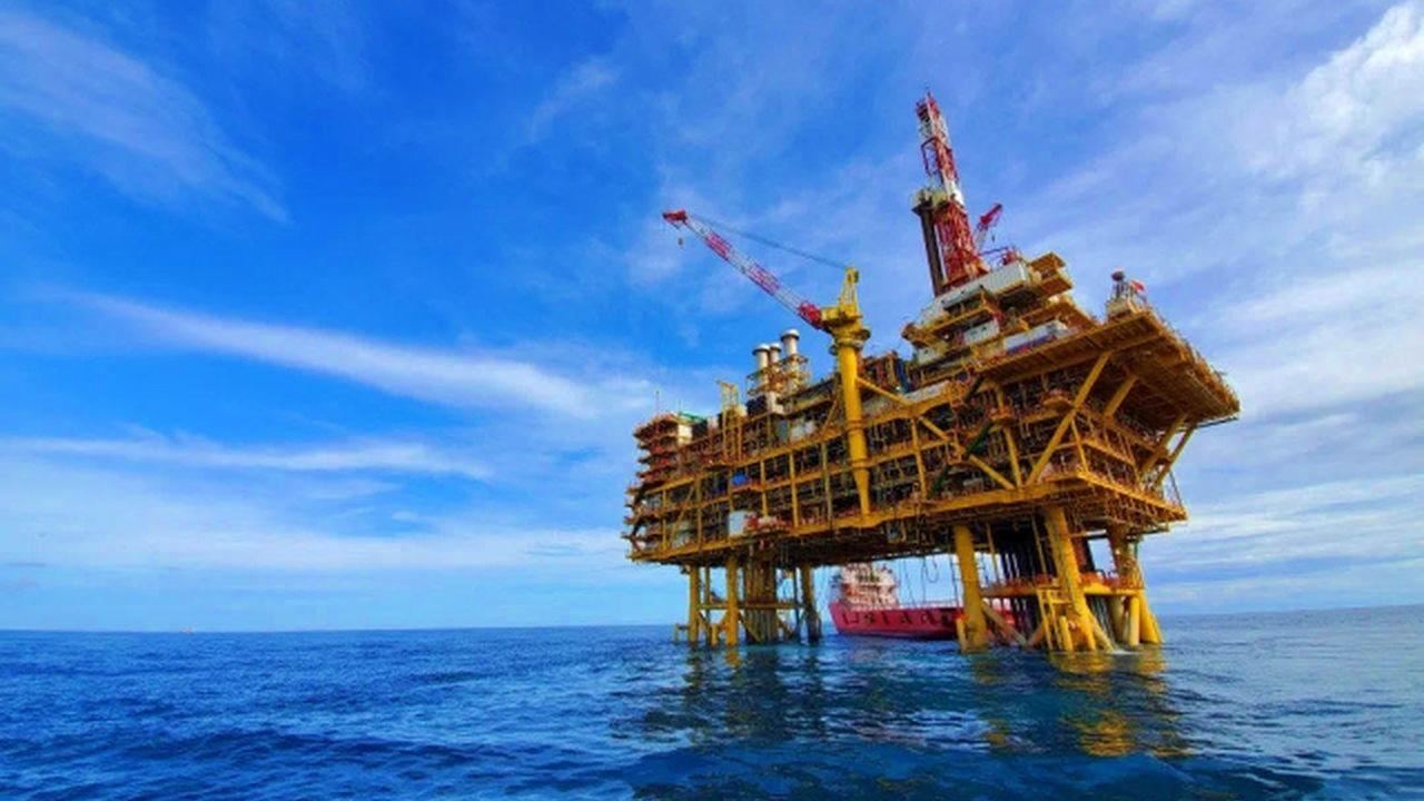 В Азербайджане снизилась добыча нефти - Госкомстат