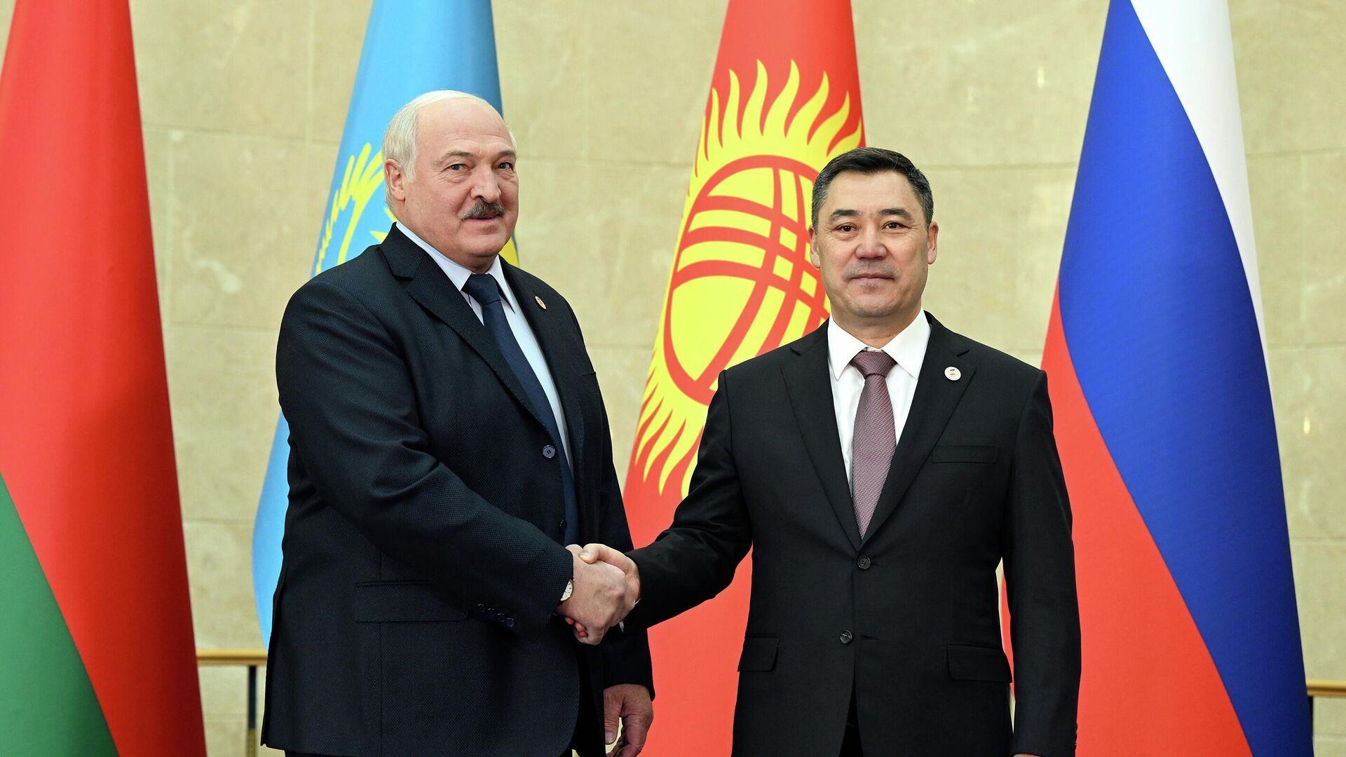 Президенты Кыргызстана и Беларуси обсудили сотрудничество между странами